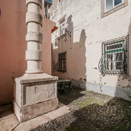 Apartamento Jerónimos 6 *