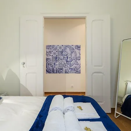 Apartamento Jeronimos 6 *
