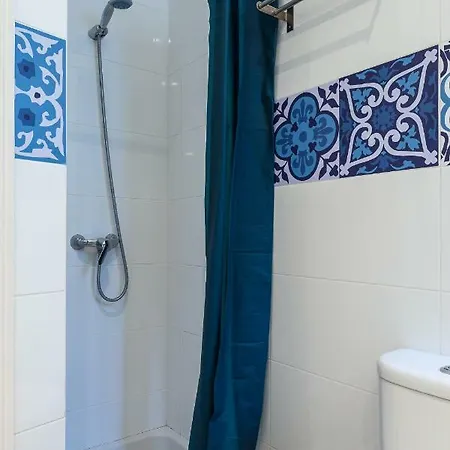 Apartamento Jeronimos 6 *