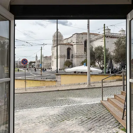Apartamento Jeronimos 6 *